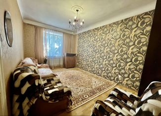 Продается 4-комнатная квартира, 54.7 м2, Севастополь, улица Героев Севастополя, 14
