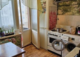 Продам 4-комнатную квартиру, 88 м2, Воркута, бульвар Шерстнева, 12В