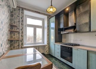 Продаю 2-ком. квартиру, 56 м2, Москва, улица Госпитальный Вал, 5к18, Басманный район