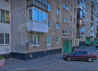 Продается трехкомнатная квартира, 58 м2, Мурманская область, улица Зои Космодемьянской, 26