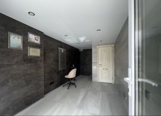 Продам помещение свободного назначения, 13 м2, Геленджик, Прасковеевская улица, 19