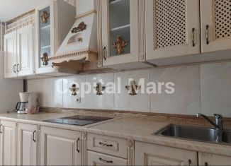 Аренда 1-комнатной квартиры, 43 м2, Москва, Никулинская улица, 12к2, район Тропарёво-Никулино