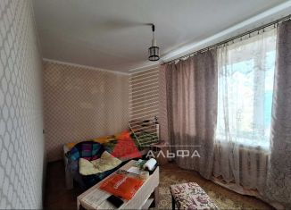 Продам трехкомнатную квартиру, 50 м2, Крым, улица имени 60-летия Октября, 21