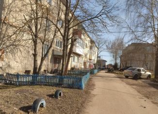 Однокомнатная квартира на продажу, 35 м2, рабочий посёлок Выездное, улица Сельхозтехника, 4
