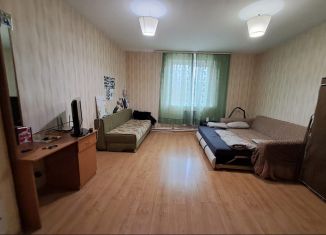 Продается 2-ком. квартира, 50 м2, Екатеринбург, улица Народного Фронта, 61, Орджоникидзевский район