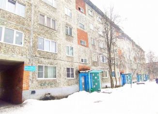 Продаю 2-ком. квартиру, 43.2 м2, Апатиты, улица Дзержинского, 32