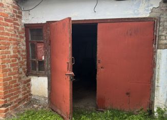 Продаю гараж, 14 м2, поселок городского типа Черноморский, Кавказская улица, 11