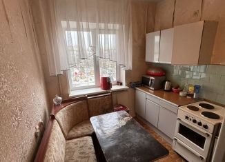 Продаю 2-ком. квартиру, 53.1 м2, Архангельская область, улица Ломоносова, 95