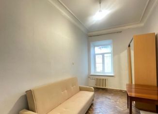 Продаю комнату, 15.2 м2, Санкт-Петербург, 18-я линия Васильевского острова, 9, муниципальный округ № 7