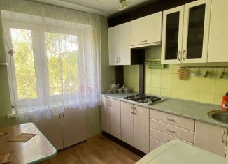 Сдам в аренду однокомнатную квартиру, 35 м2, Калининград, Пролетарская улица, 21