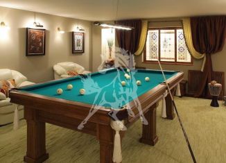 Продается дом, 1000 м2, посёлок Вёшки