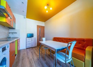 Продаю 2-комнатную квартиру, 45 м2, Мурино, проспект Авиаторов Балтики, 7, ЖК Виктория