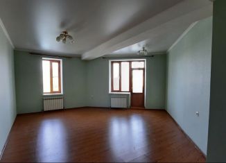Продается 2-комнатная квартира, 74.4 м2, Пятигорск, улица Булгакова, 5, ЖК Черёмушки