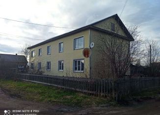 Продажа 2-комнатной квартиры, 59 м2, Белозерск, улица Воровского, 44