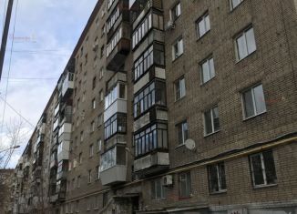 Продается 1-ком. квартира, 33 м2, Екатеринбург, улица Куйбышева, 96, метро Геологическая