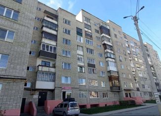 Продажа трехкомнатной квартиры, 90 м2, Белорецк, улица В. Ленина, 73