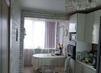 Продается 3-комнатная квартира, 62.9 м2, село Батырево, проспект Ленина