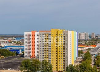 Продажа двухкомнатной квартиры, 63.6 м2, Тюмень, улица Ветеранов Труда, 9Ак3, ЖК На Ватутина