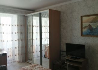 1-комнатная квартира в аренду, 36 м2, Крым, улица Луначарского, 1