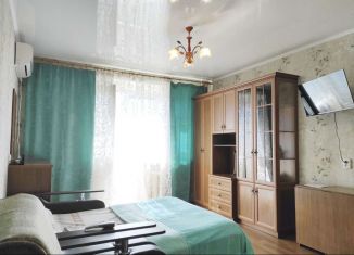 Сдается 1-комнатная квартира, 40 м2, Таганрог, улица Седова, 10-1
