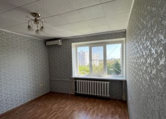 Продаю 1-комнатную квартиру, 19 м2, Азов, Севастопольская улица, 109