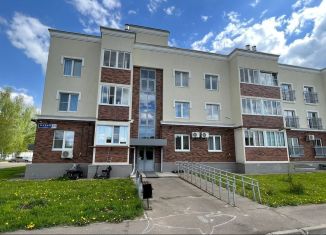 Продается трехкомнатная квартира, 73.6 м2, деревня Лобаново, Новая улица, 23