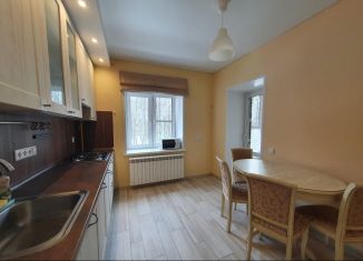 Сдается 2-ком. квартира, 70 м2, Обнинск, Звёздная улица, 14