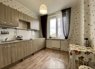 Продам однокомнатную квартиру, 32 м2, Санкт-Петербург, Русановская улица, 17к2, метро Рыбацкое