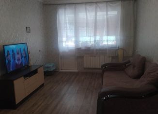 Сдается в аренду двухкомнатная квартира, 44 м2, Челябинская область, улица Гагарина, 67