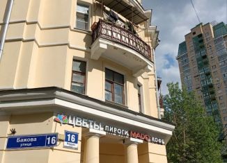 2-комнатная квартира в аренду, 56 м2, Москва, улица Бажова, 16, улица Бажова