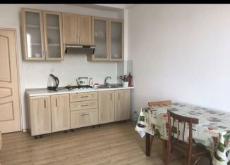 Аренда двухкомнатной квартиры, 78 м2, Дагестан, Приморская улица, 34