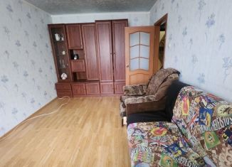Продается двухкомнатная квартира, 49 м2, Волхов, улица Нахимова