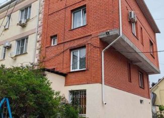 Продам 4-ком. квартиру, 160 м2, Краснодарский край, улица Софьи Перовской, 8