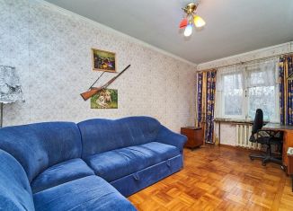 Продам 3-комнатную квартиру, 65 м2, Краснодар, улица Гагарина, Прикубанский округ