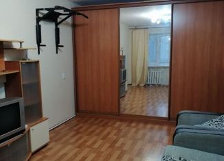Сдам 1-комнатную квартиру, 35 м2, Тюменская область, улица 50 лет ВЛКСМ, 105