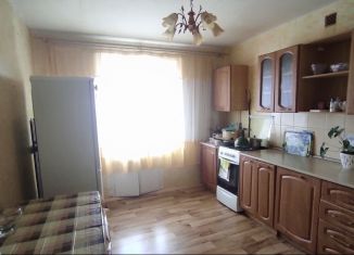 Продажа двухкомнатной квартиры, 62 м2, Челябинская область, улица Семёнова, 9