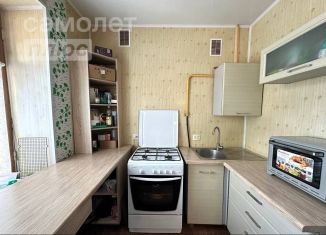 Продается трехкомнатная квартира, 68.3 м2, Свердловская область, улица Ильича, 25