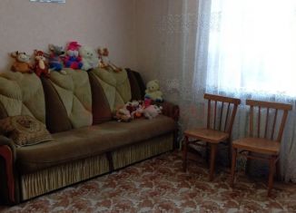 Продается 3-комнатная квартира, 62.7 м2, Сальск, улица Тургенева, 23