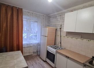 Сдается трехкомнатная квартира, 61 м2, Курская область, улица Косухина, 26