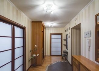 Продается 3-комнатная квартира, 124.6 м2, Екатеринбург, метро Чкаловская, улица Тверитина, 34