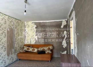Продается однокомнатная квартира, 32 м2, Кемерово, проспект Ленина, 81А