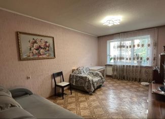 Продается трехкомнатная квартира, 73 м2, Самара, метро Российская, улица 22 Партсъезда