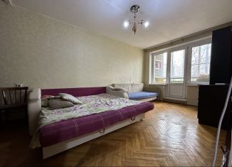 1-комнатная квартира в аренду, 33 м2, Москва, улица Медиков, 14, район Царицыно
