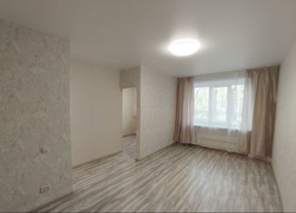 Продается 2-комнатная квартира, 41.1 м2, Новокузнецк, улица 40 лет ВЛКСМ, 25