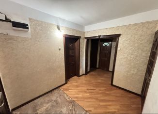 Сдача в аренду трехкомнатной квартиры, 76 м2, Дагестан, улица Ушакова, 5