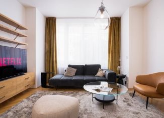 Продается 2-комнатная квартира, 44 м2, посёлок городского типа Сириус, улица Станиславского, 44