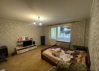 Продажа 2-комнатной квартиры, 52 м2, Смоленск, улица Николаева, 77
