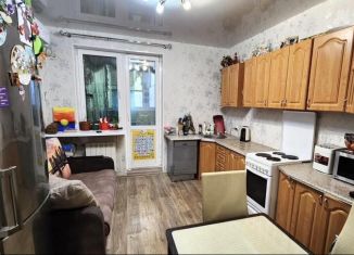 Продам 1-комнатную квартиру, 48 м2, Самара, улица Врубеля, 17, метро Гагаринская