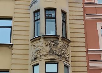 Многокомнатная квартира на продажу, 151 м2, Санкт-Петербург, Конная улица, 8
