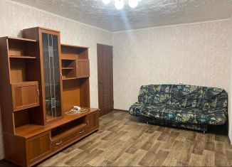 Сдам 2-комнатную квартиру, 45 м2, Мурманская область, улица Ленина, 38
